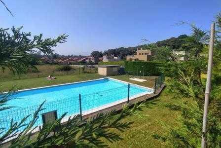 Appartamento Apartamento Con Piscina Llanes Esterno foto